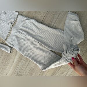 SO Women's Gray Ribbed Pajama Set